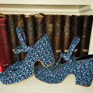 Topshop Office Platform Floral Sandals